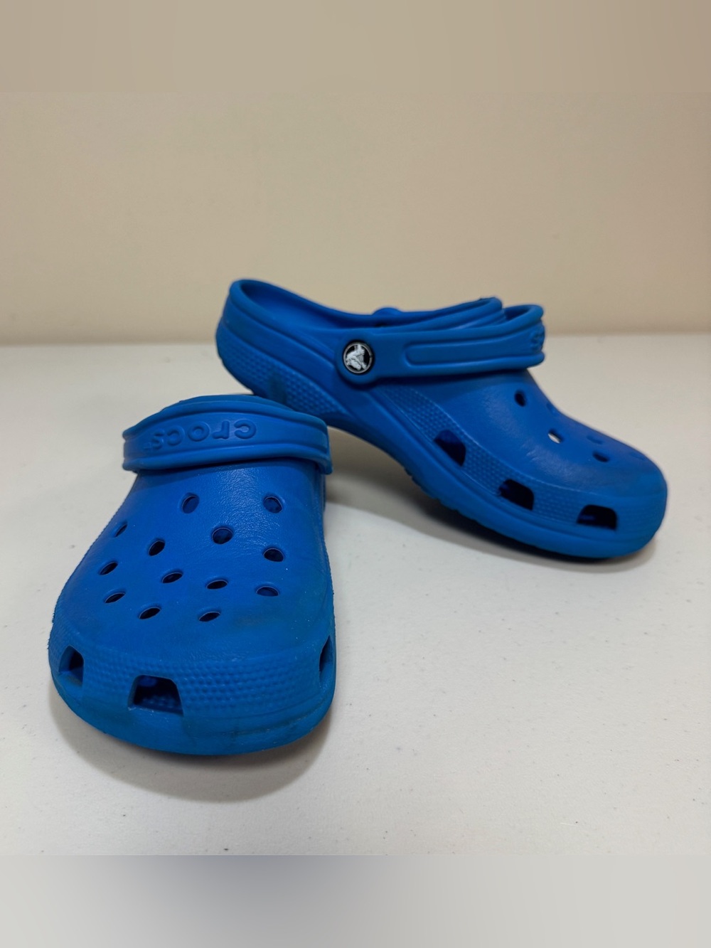 Crocs Kids’ Classic Clog Royal Blue Men’s 7 Women’s 5 Slip On Rubber Easy Clean